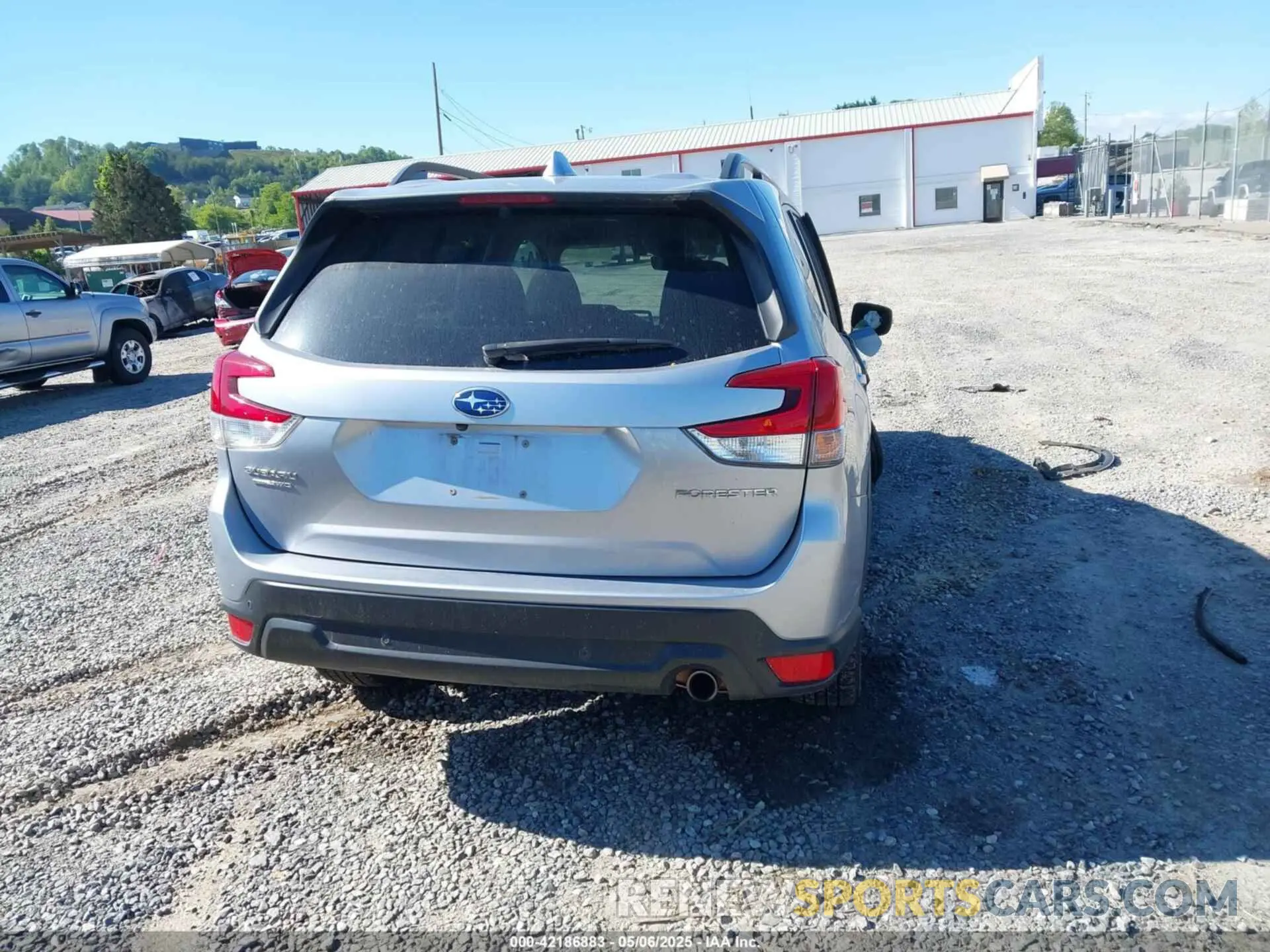 16 fotografías del automóvil dañado JF2SKAUC3LH457471 SUBARU FORESTER 2020