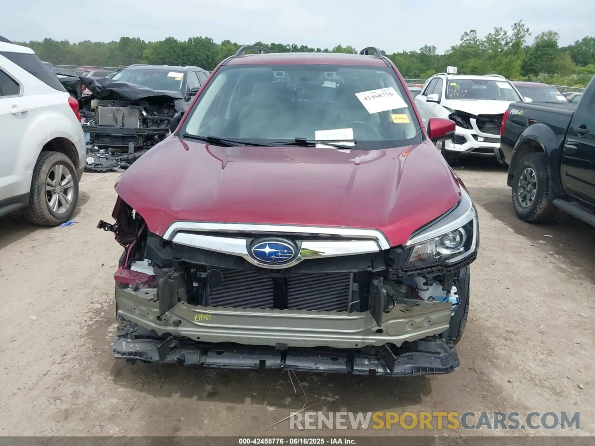 13 fotografías del automóvil dañado JF2SKAUC3LH473668 SUBARU FORESTER 2020