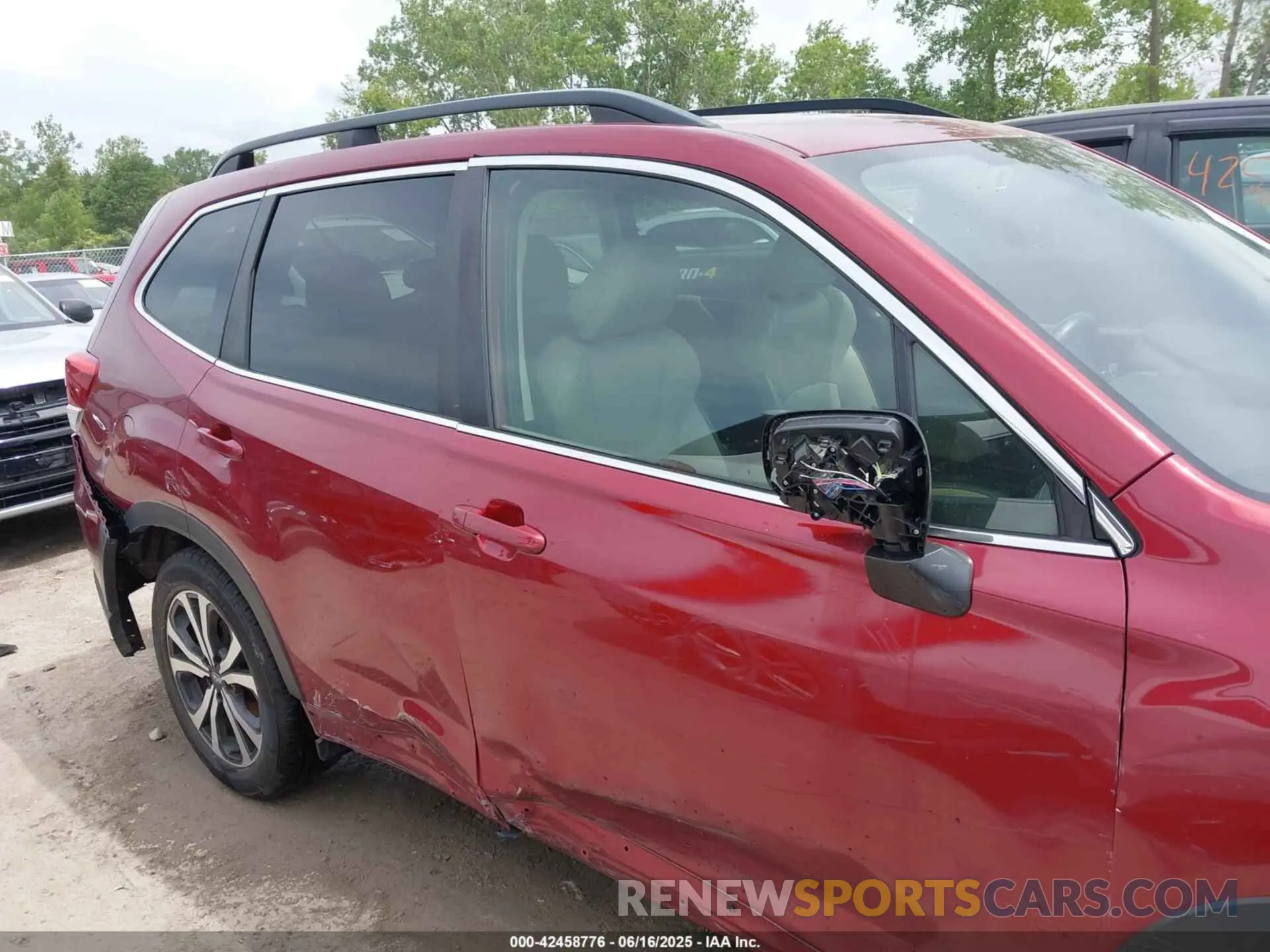 14 fotografías del automóvil dañado JF2SKAUC3LH473668 SUBARU FORESTER 2020