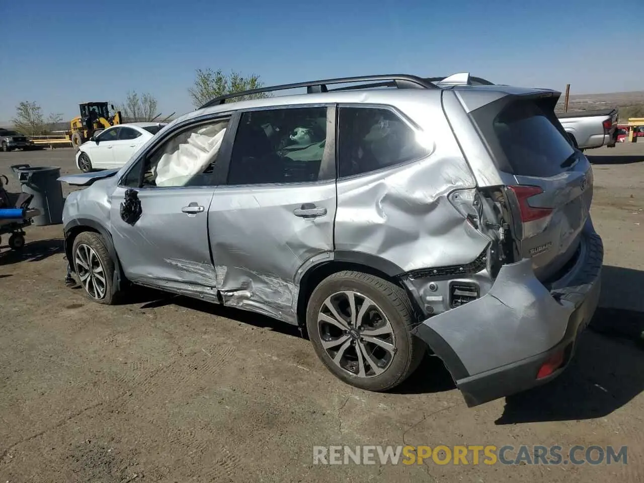 2 fotografías del automóvil dañado JF2SKAUC6LH460543 SUBARU FORESTER 2020