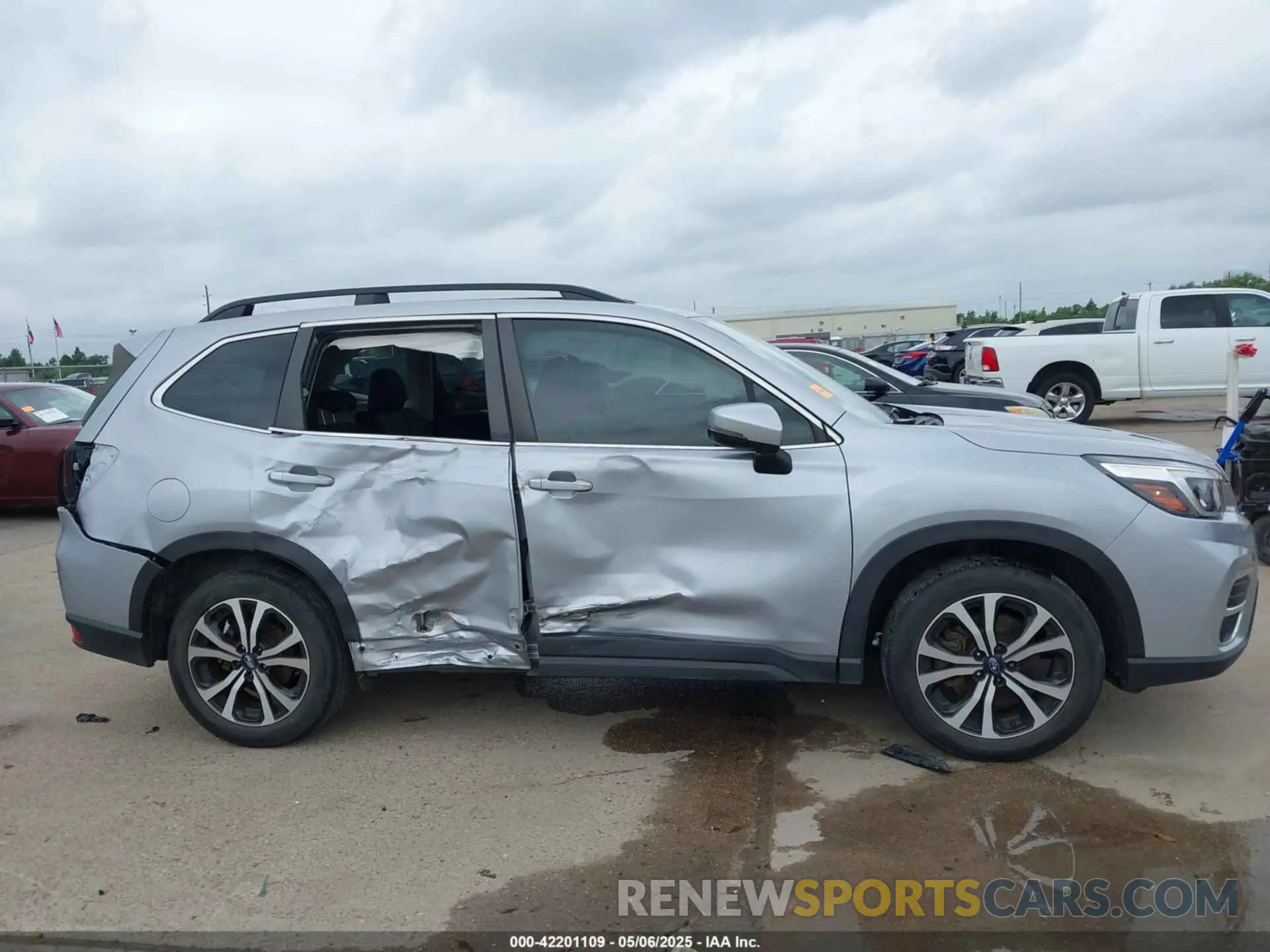 13 fotografías del automóvil dañado JF2SKAUC6LH462339 SUBARU FORESTER 2020