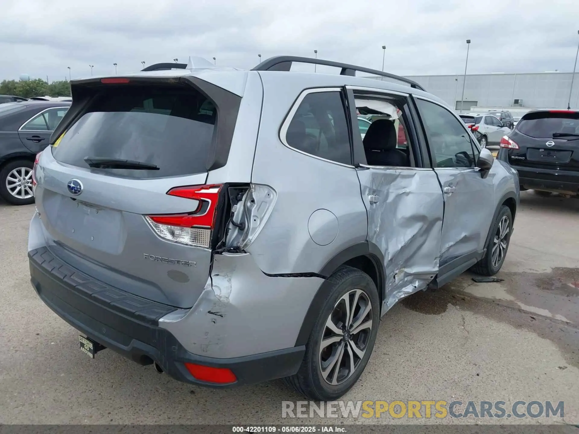 4 fotografías del automóvil dañado JF2SKAUC6LH462339 SUBARU FORESTER 2020