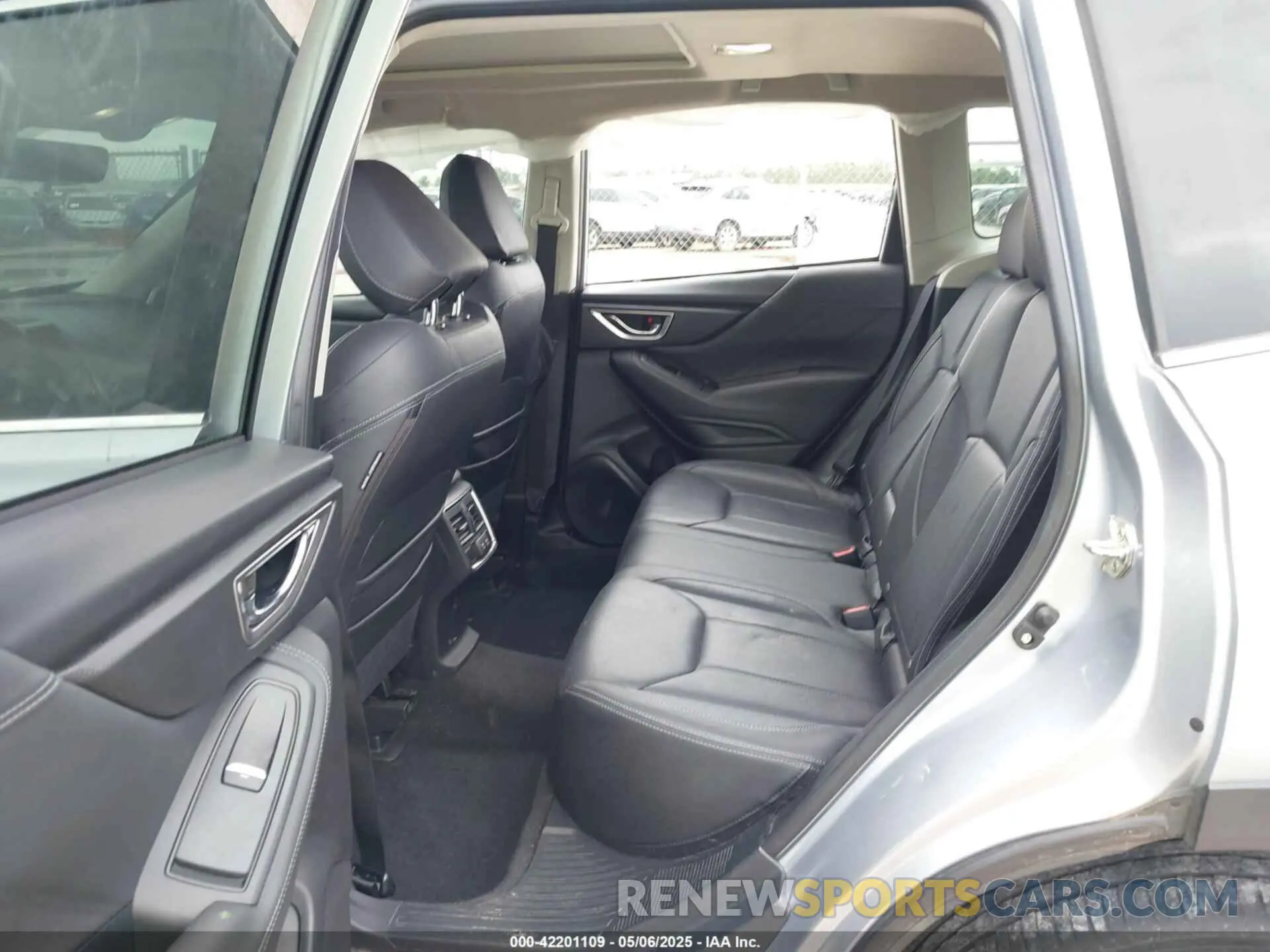 8 fotografías del automóvil dañado JF2SKAUC6LH462339 SUBARU FORESTER 2020