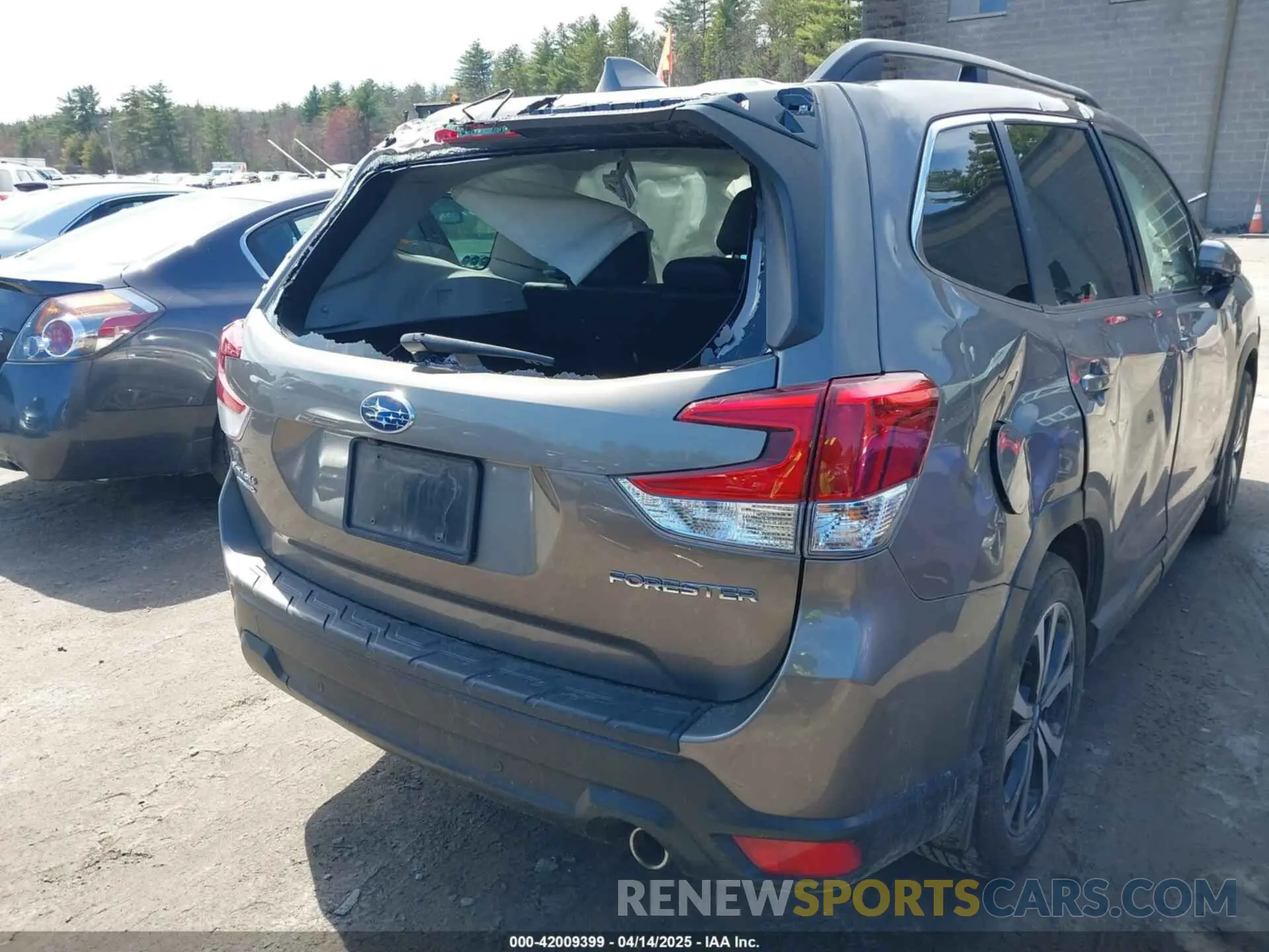16 fotografías del automóvil dañado JF2SKAUC6LH480386 SUBARU FORESTER 2020