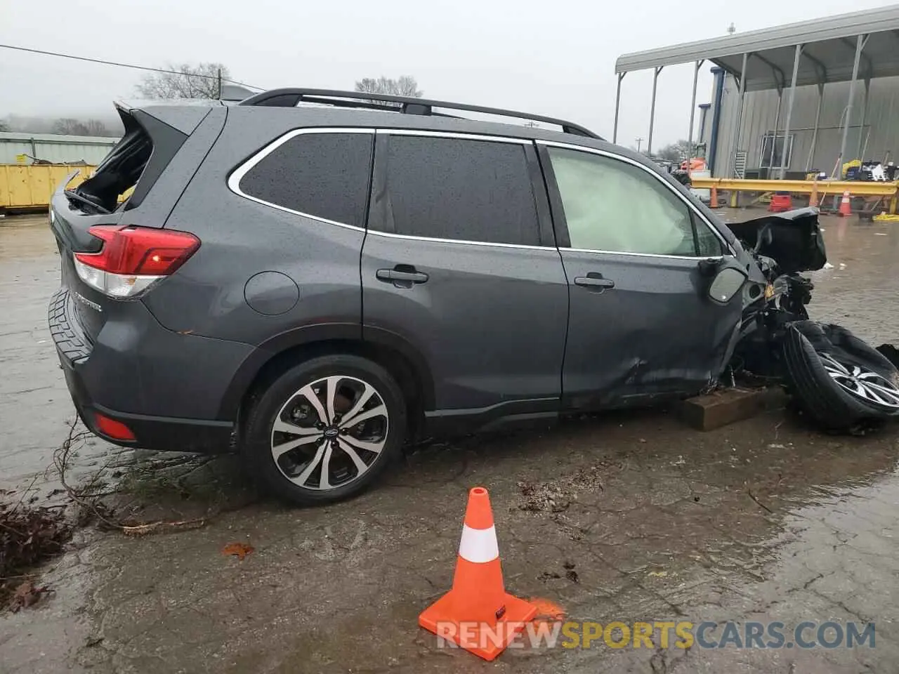 3 fotografías del automóvil dañado JF2SKAUCXLH568860 SUBARU FORESTER 2020