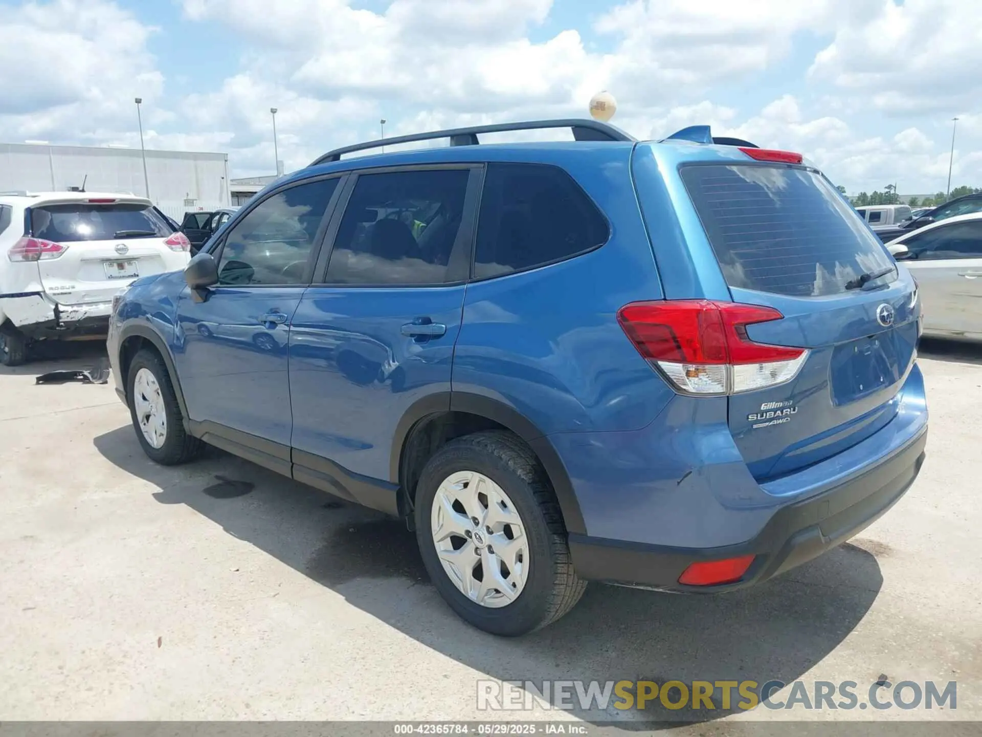 3 fotografías del automóvil dañado JF2SKADC0MH481552 SUBARU FORESTER 2021