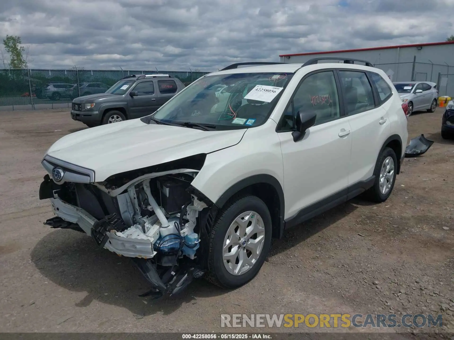 2 fotografías del automóvil dañado JF2SKADC3MH480153 SUBARU FORESTER 2021