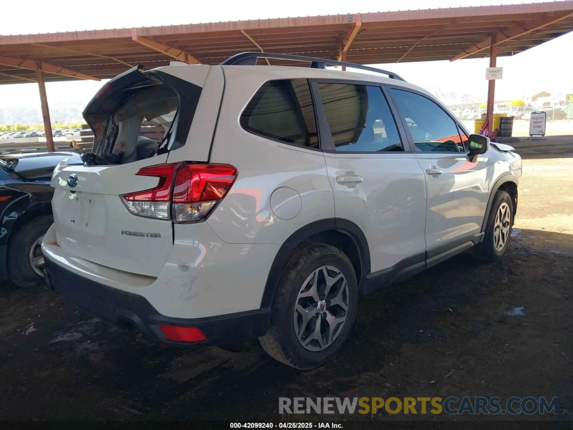 4 fotografías del automóvil dañado JF2SKAFC2MH416828 SUBARU FORESTER 2021
