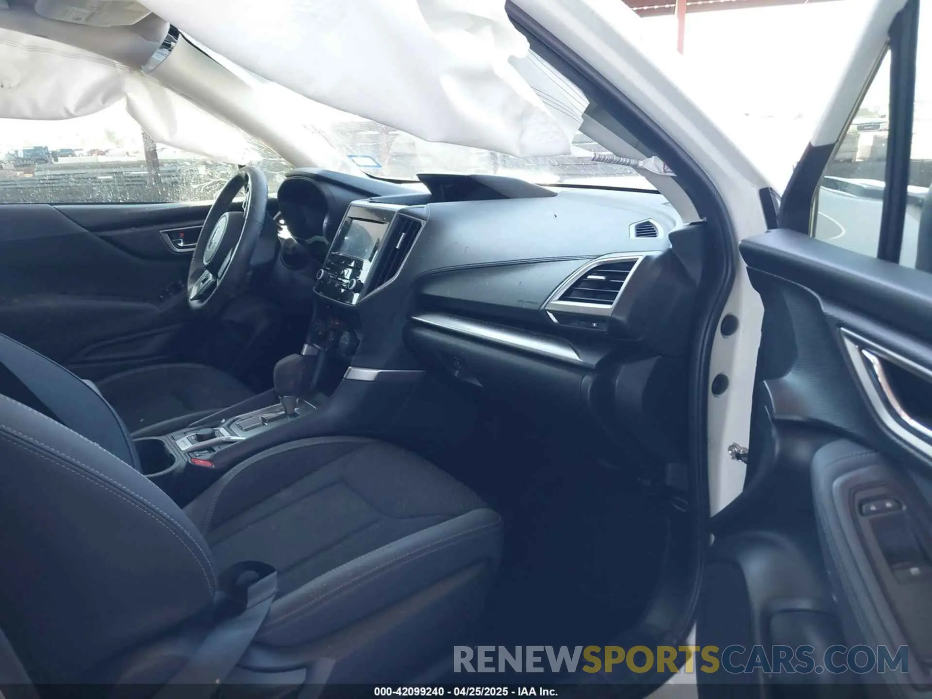 5 fotografías del automóvil dañado JF2SKAFC2MH416828 SUBARU FORESTER 2021