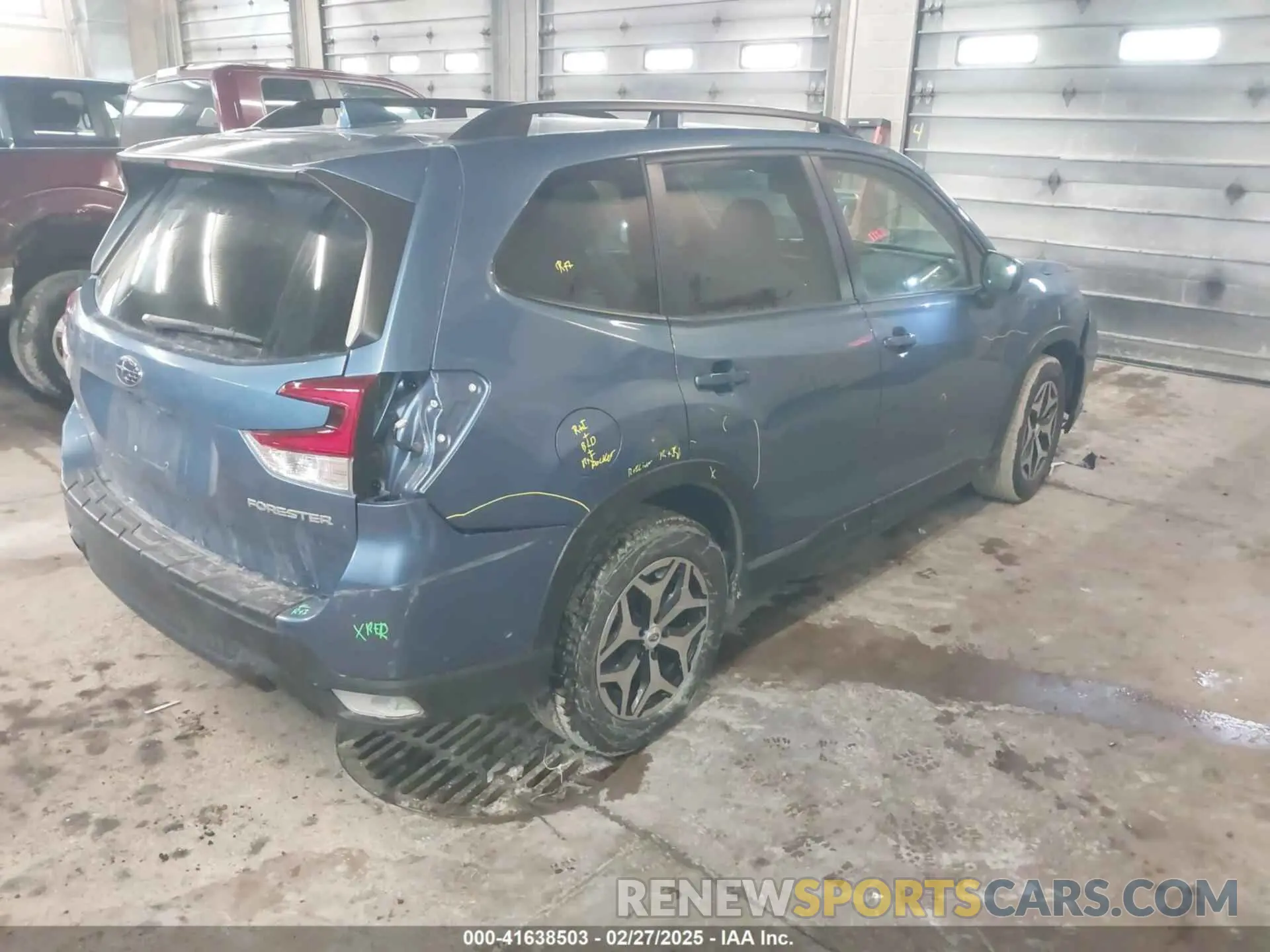 4 fotografías del automóvil dañado JF2SKAFC3MH536525 SUBARU FORESTER 2021