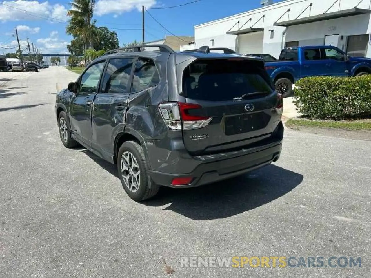 3 fotografías del automóvil dañado JF2SKAFC4MH503419 SUBARU FORESTER 2021