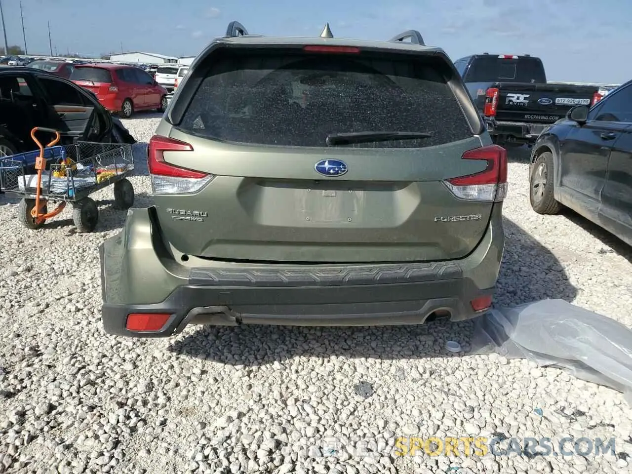 6 fotografías del automóvil dañado JF2SKAFC4MH546934 SUBARU FORESTER 2021