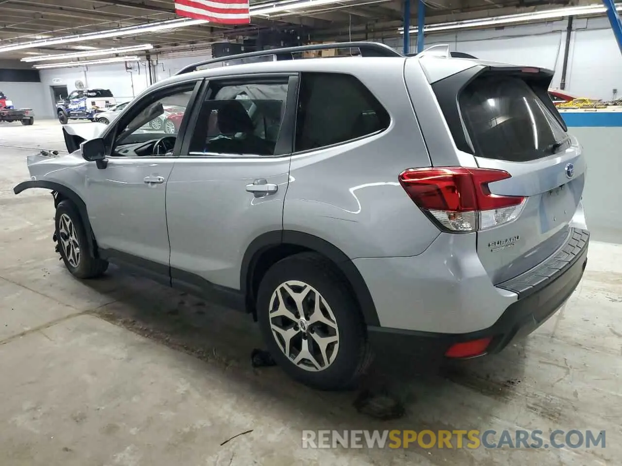 2 fotografías del automóvil dañado JF2SKAFC7MH477947 SUBARU FORESTER 2021