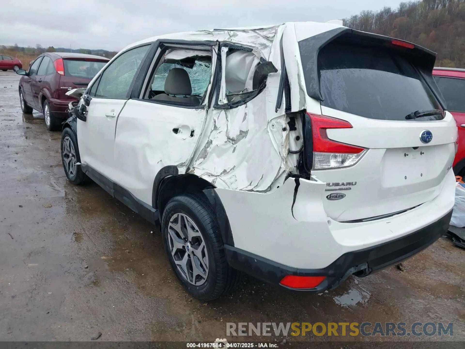 3 fotografías del automóvil dañado JF2SKAFC9MH436610 SUBARU FORESTER 2021
