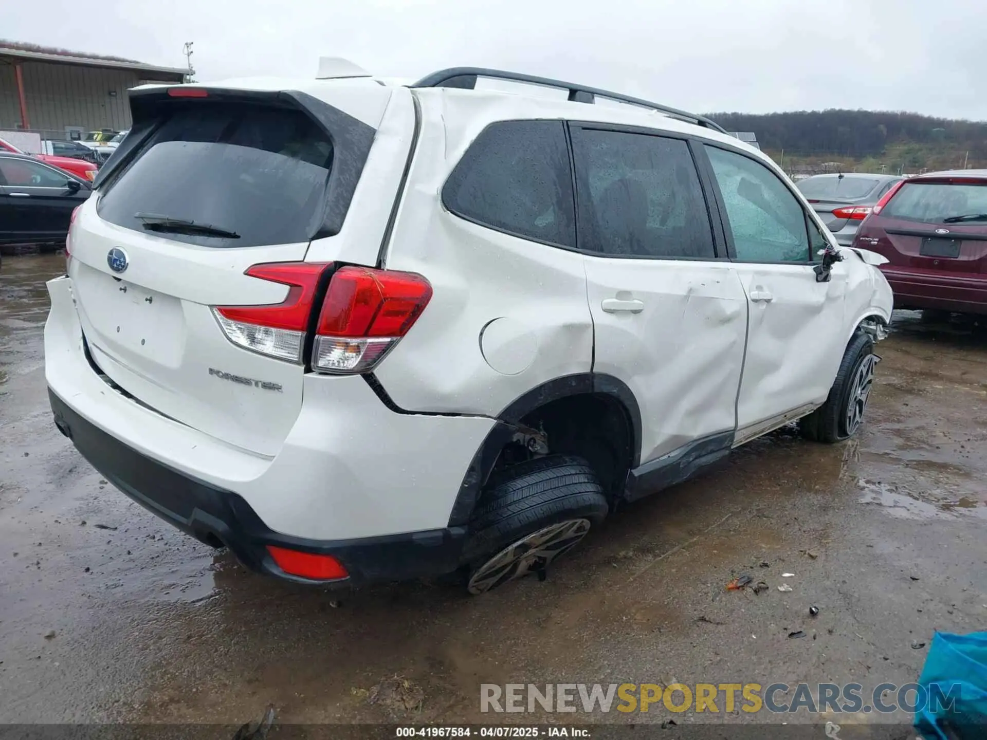 4 fotografías del automóvil dañado JF2SKAFC9MH436610 SUBARU FORESTER 2021