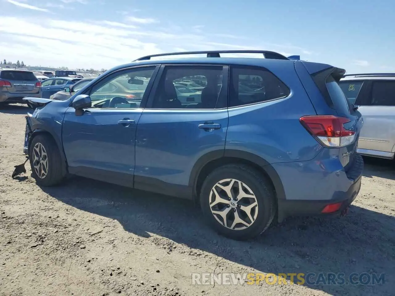 2 fotografías del automóvil dañado JF2SKAFC9MH587253 SUBARU FORESTER 2021
