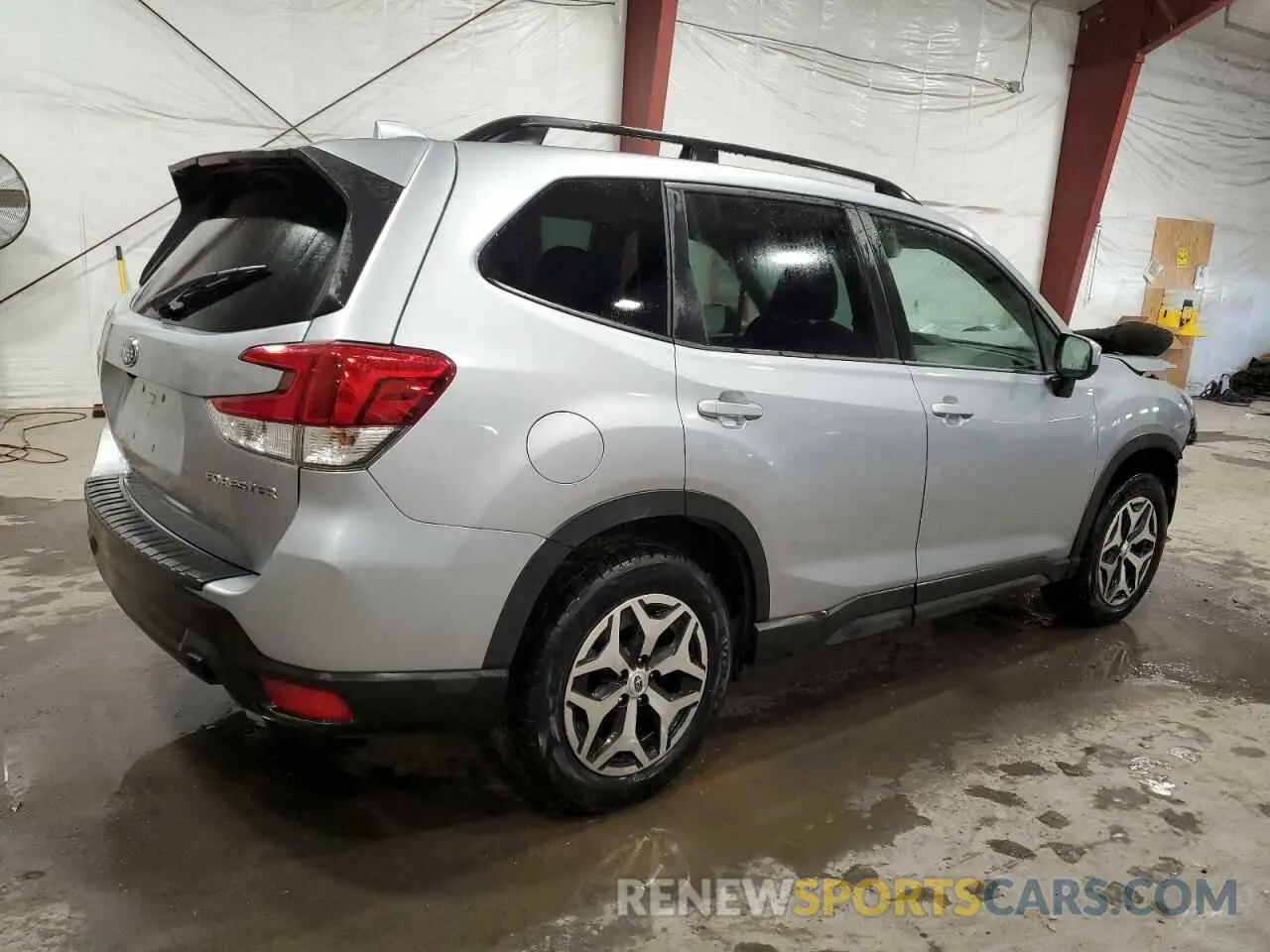 3 fotografías del automóvil dañado JF2SKAJC1MH457085 SUBARU FORESTER 2021