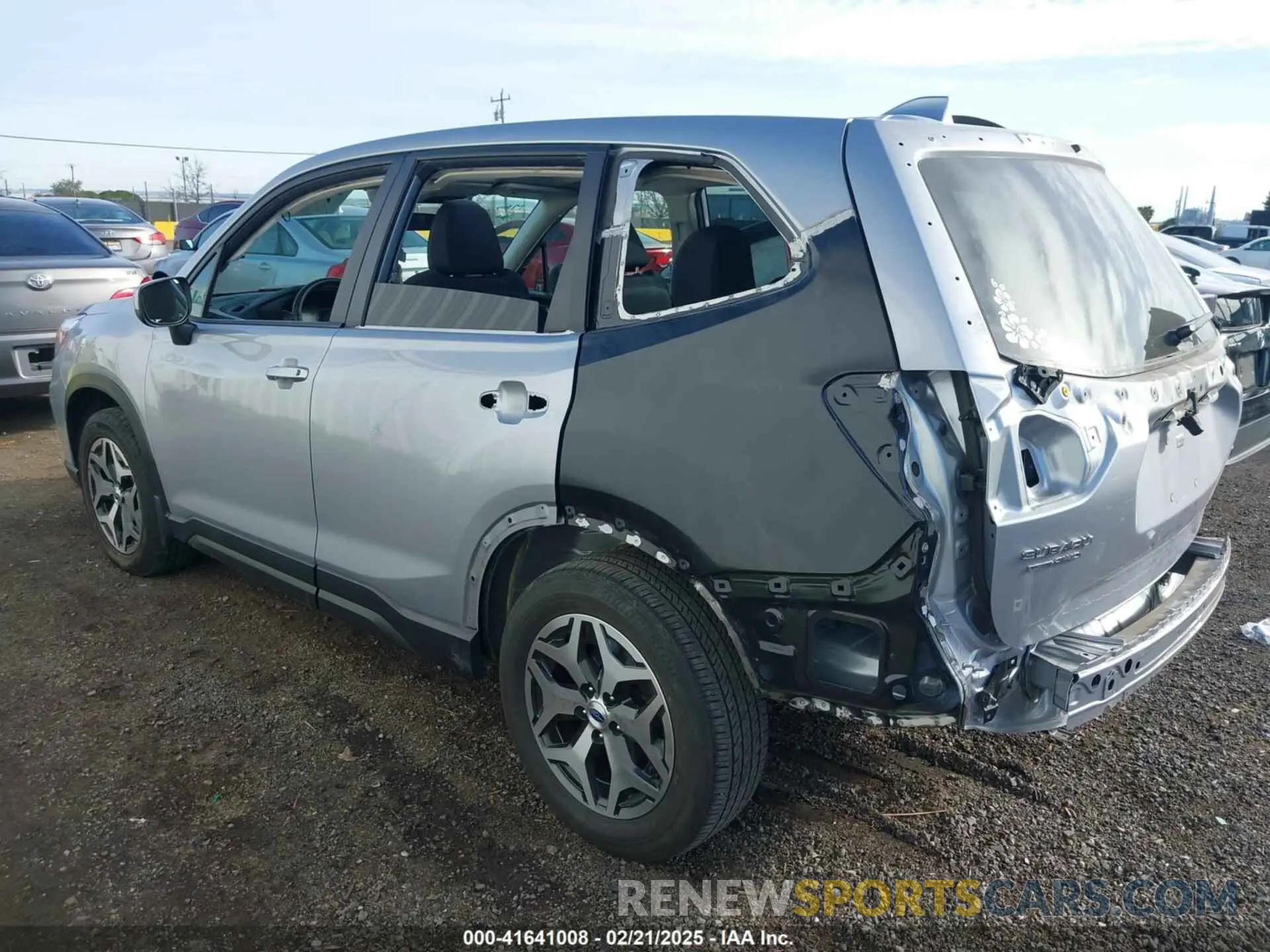 3 fotografías del automóvil dañado JF2SKAJC3MH406509 SUBARU FORESTER 2021
