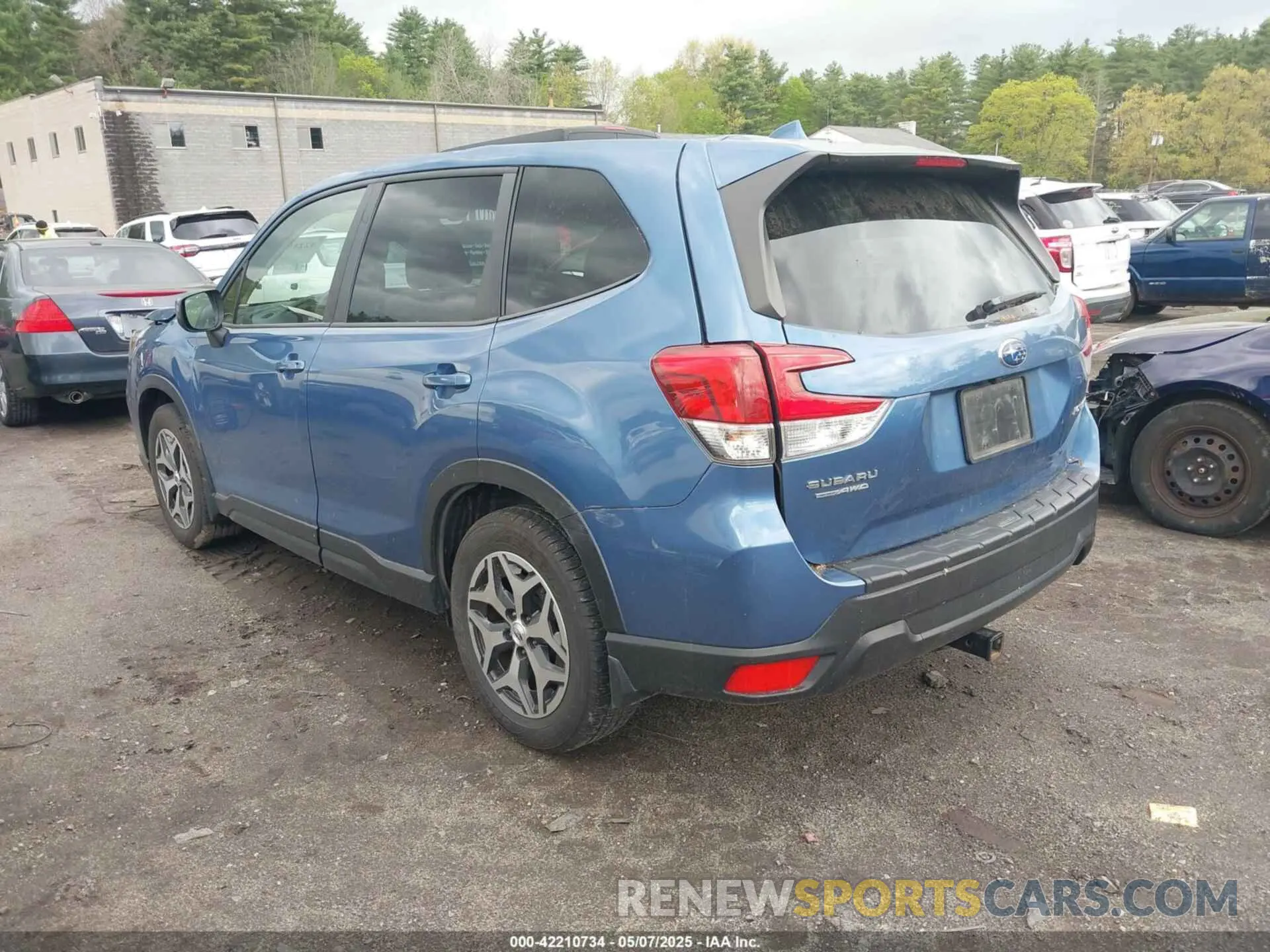 3 fotografías del automóvil dañado JF2SKAJC5MH436675 SUBARU FORESTER 2021