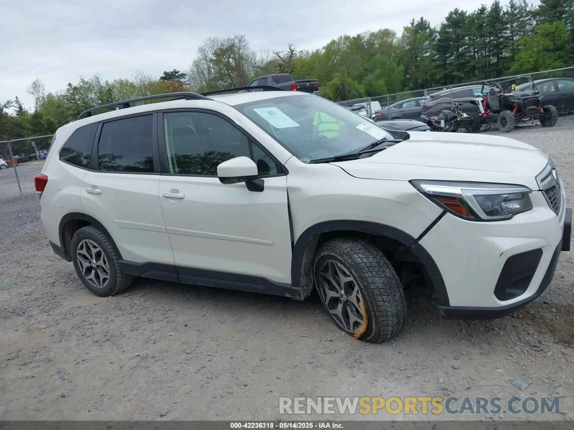 13 fotografías del automóvil dañado JF2SKAJC6MH421831 SUBARU FORESTER 2021