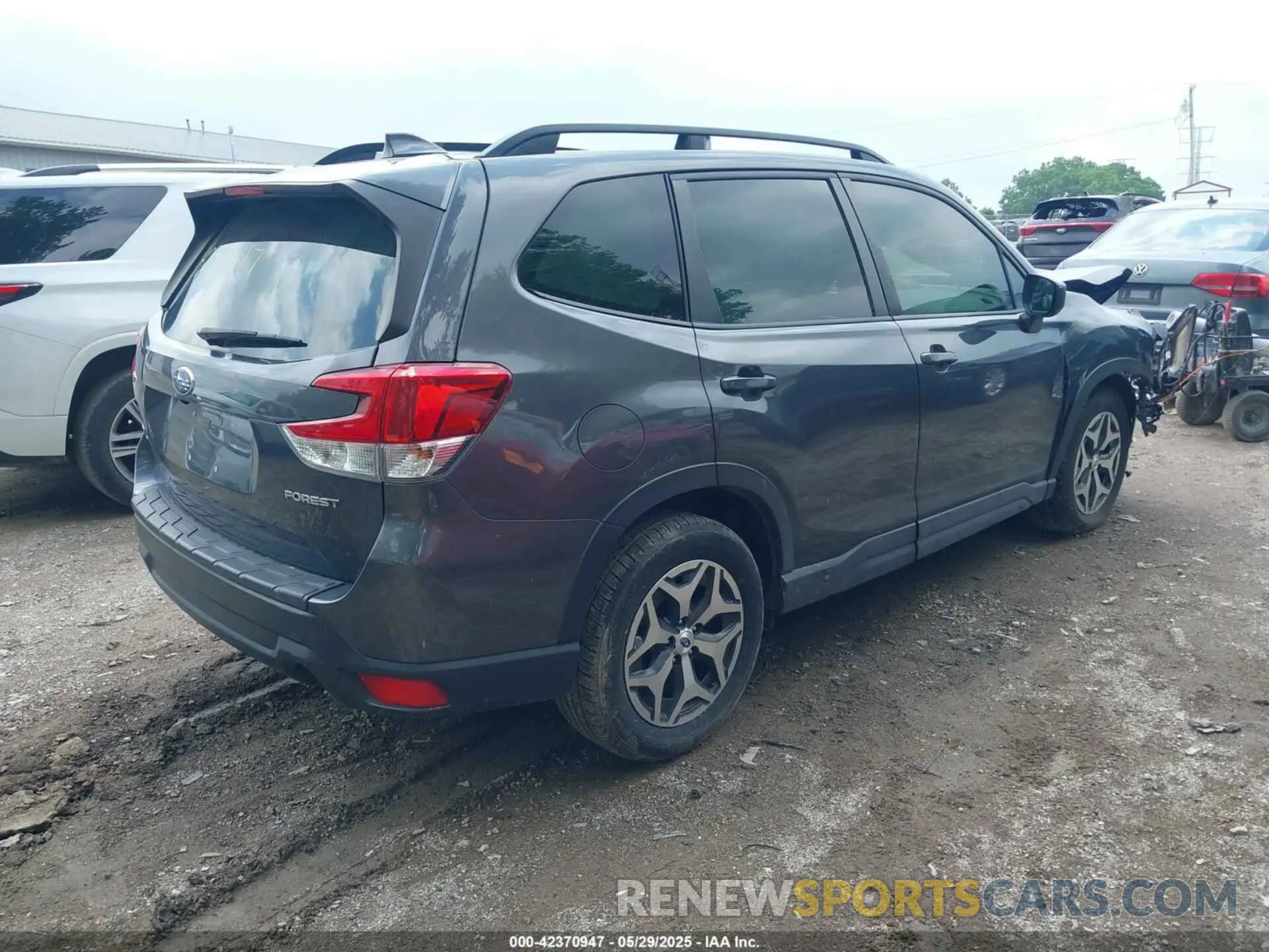 4 fotografías del automóvil dañado JF2SKAJC6MH469541 SUBARU FORESTER 2021