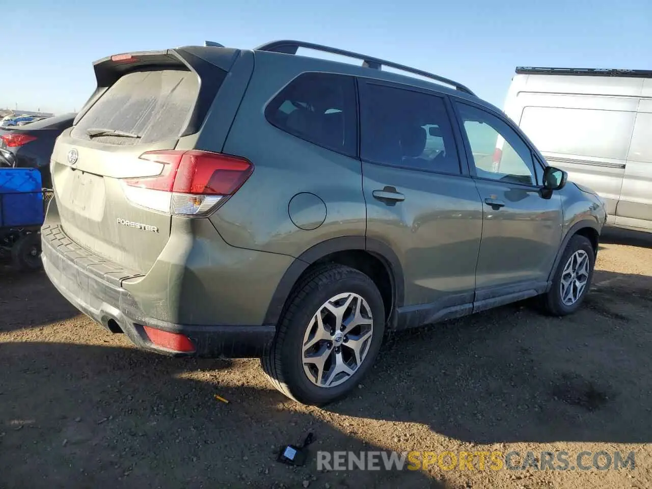 3 fotografías del automóvil dañado JF2SKAJC6MH514820 SUBARU FORESTER 2021