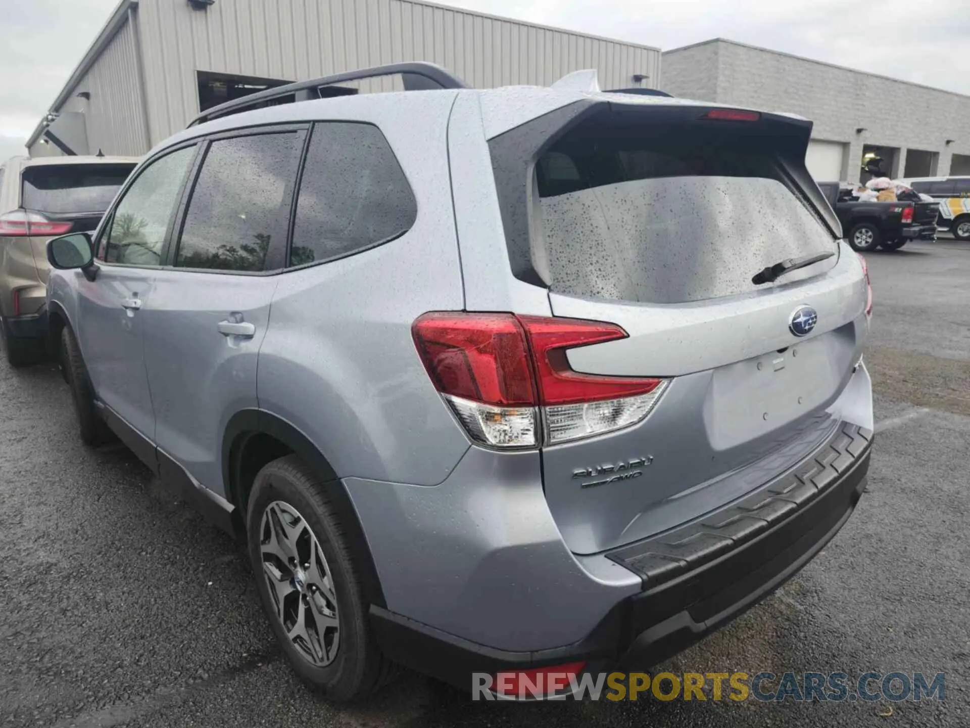 6 fotografías del automóvil dañado JF2SKAJC6MH586648 SUBARU FORESTER 2021