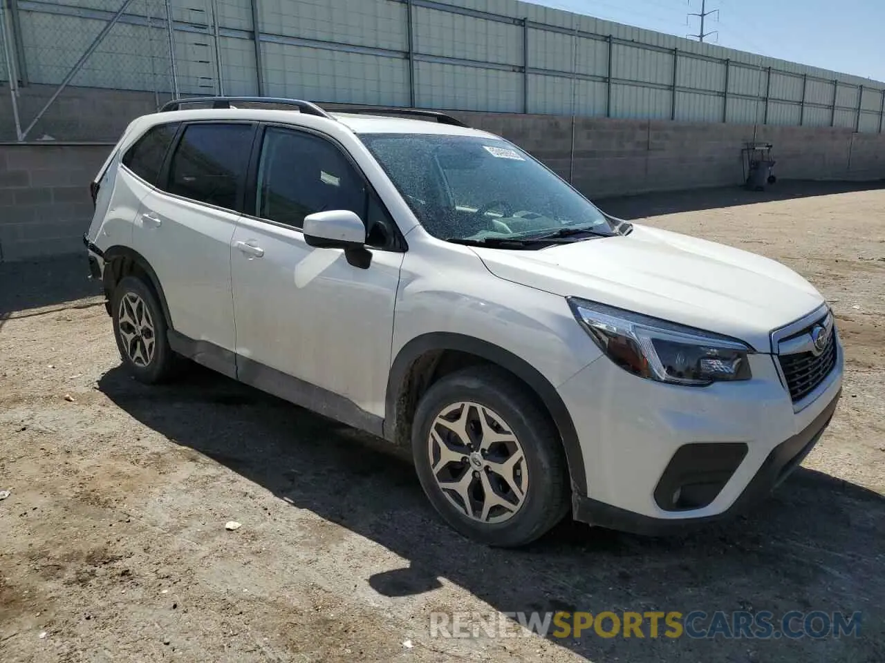 4 fotografías del automóvil dañado JF2SKAJC7MH400261 SUBARU FORESTER 2021