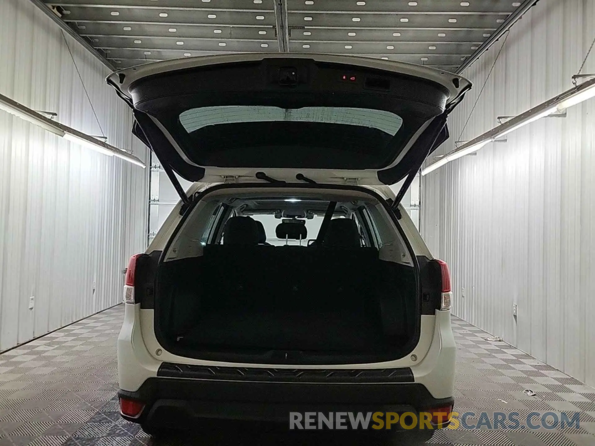 14 fotografías del automóvil dañado JF2SKAJC8MH589339 SUBARU FORESTER 2021