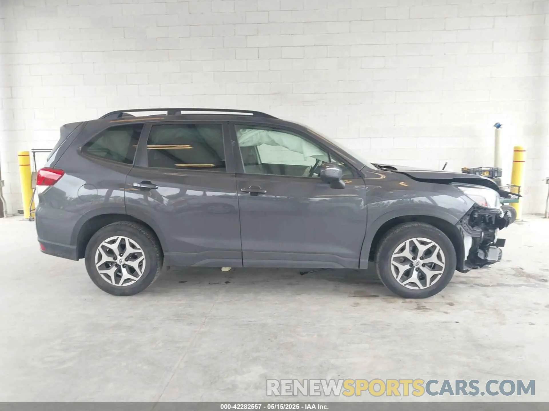 14 fotografías del automóvil dañado JF2SKAJC9MH477326 SUBARU FORESTER 2021