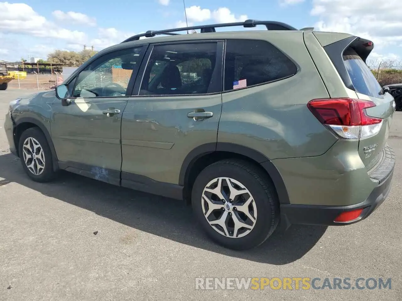 2 fotografías del automóvil dañado JF2SKAJCXMH480462 SUBARU FORESTER 2021