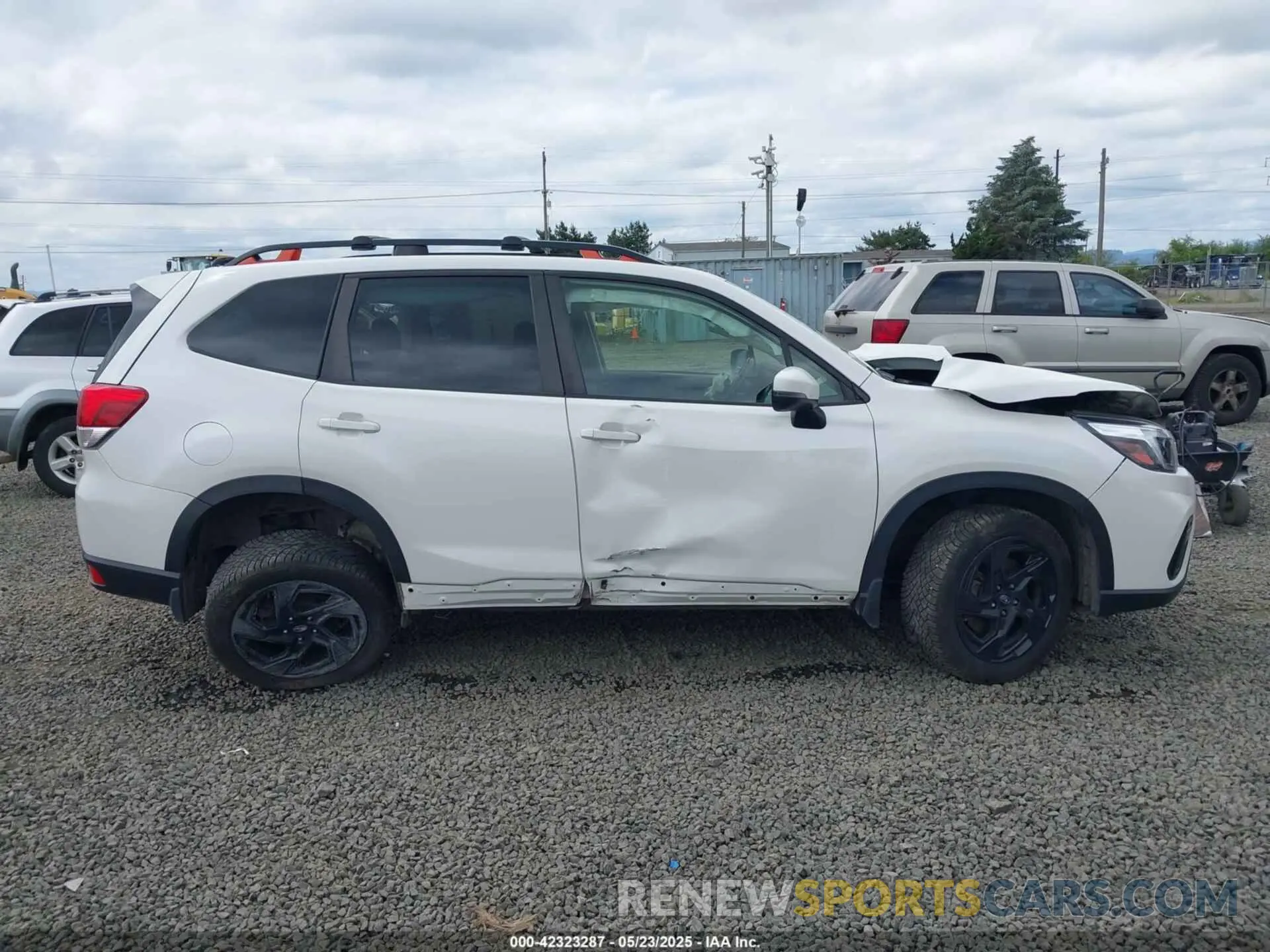 13 fotografías del automóvil dañado JF2SKARC0MH506247 SUBARU FORESTER 2021