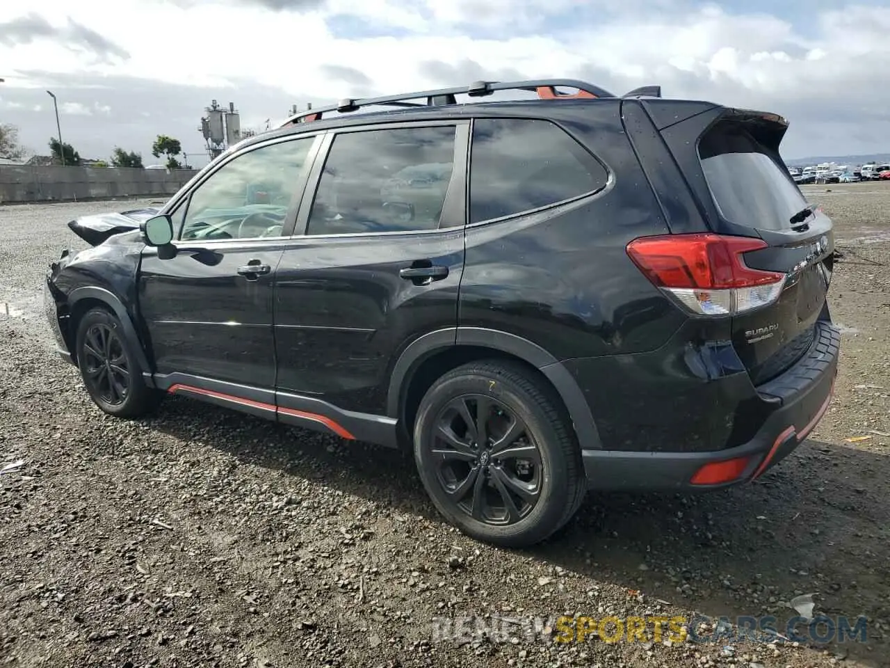 2 fotografías del automóvil dañado JF2SKARC3MH497706 SUBARU FORESTER 2021