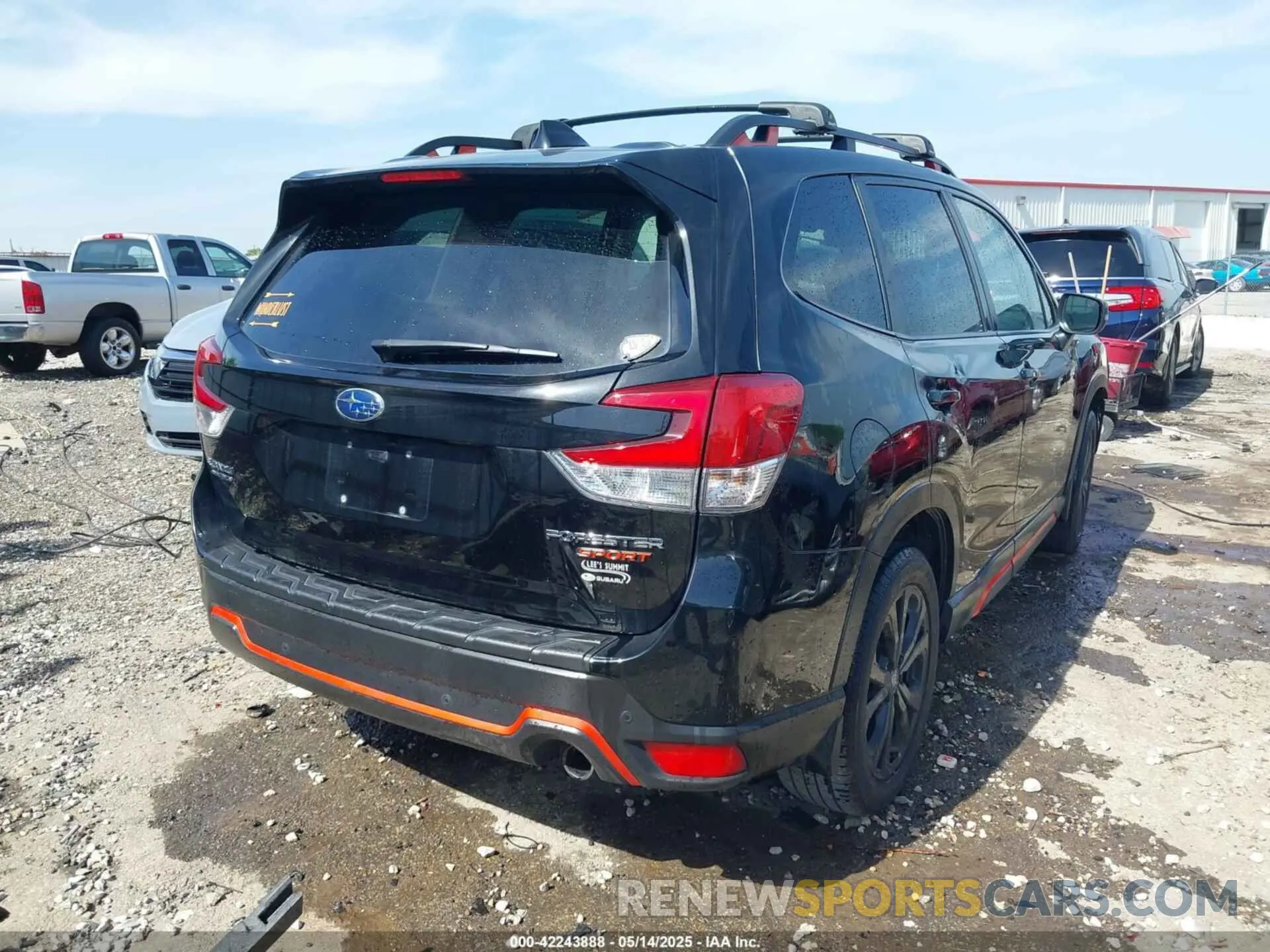 4 fotografías del automóvil dañado JF2SKARC6MH518032 SUBARU FORESTER 2021