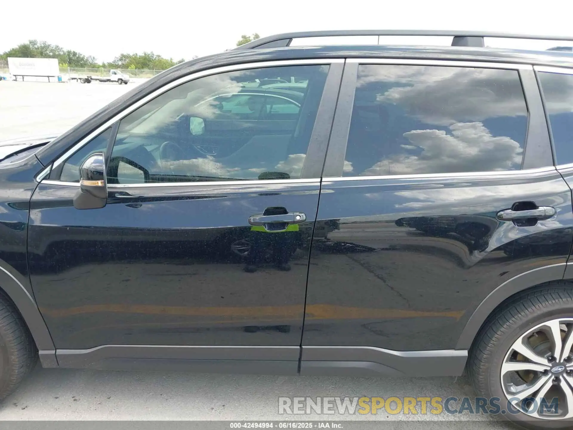 14 fotografías del automóvil dañado JF2SKASC9MH434636 SUBARU FORESTER 2021