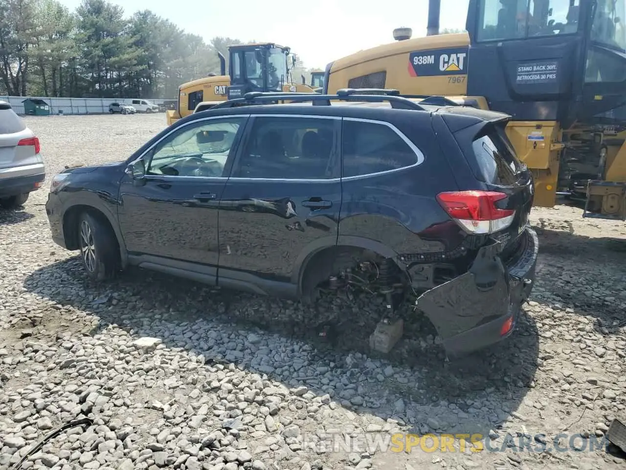 2 fotografías del automóvil dañado JF2SKASCXMH498328 SUBARU FORESTER 2021