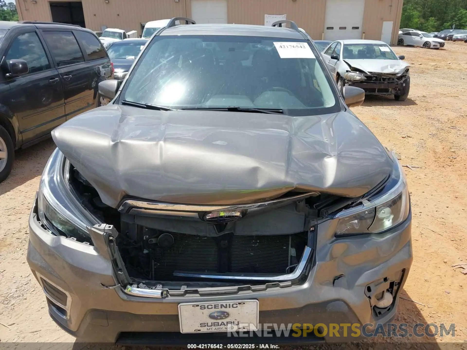 12 fotografías del automóvil dañado JF2SKAUC4MH465077 SUBARU FORESTER 2021