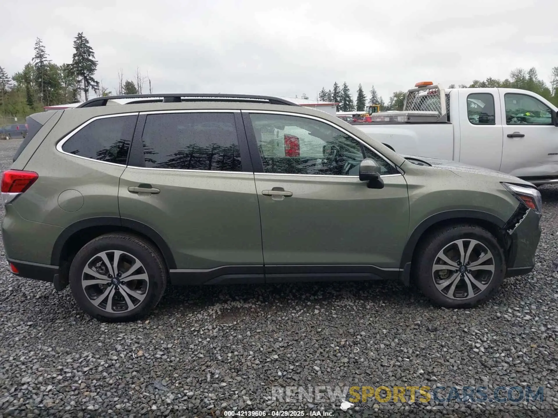 13 fotografías del automóvil dañado JF2SKAUC5MH503500 SUBARU FORESTER 2021