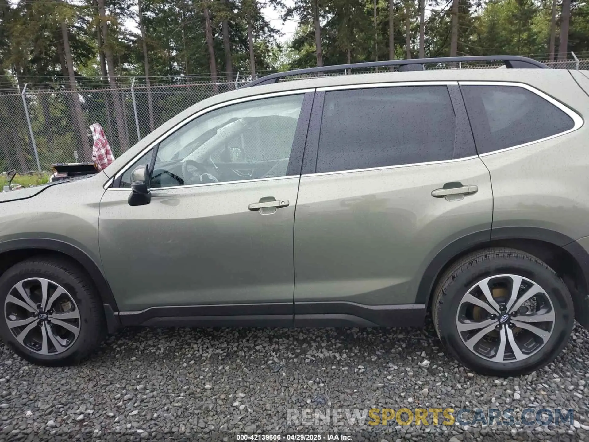 14 fotografías del automóvil dañado JF2SKAUC5MH503500 SUBARU FORESTER 2021