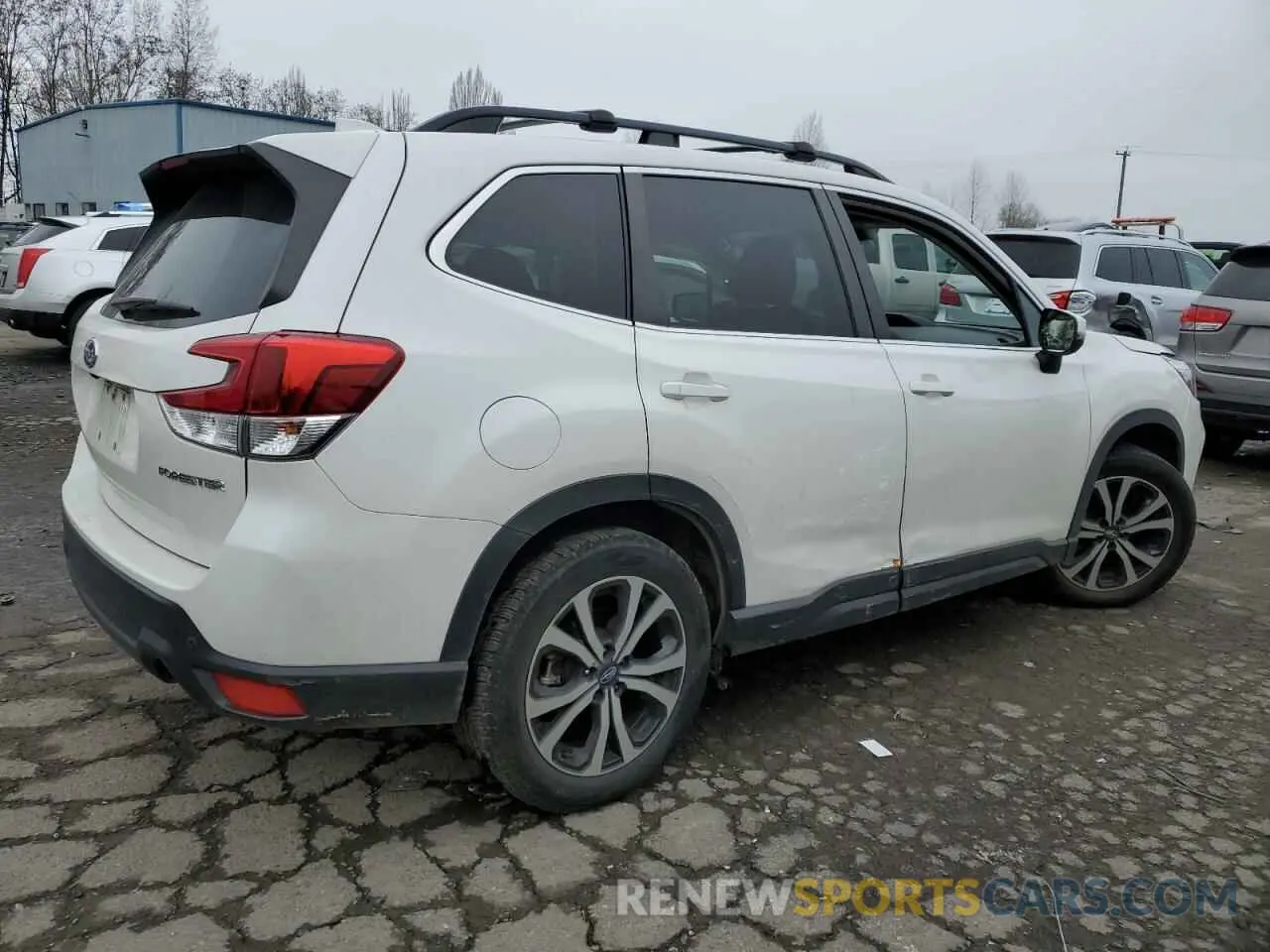3 fotografías del automóvil dañado JF2SKAUC7MH560846 SUBARU FORESTER 2021