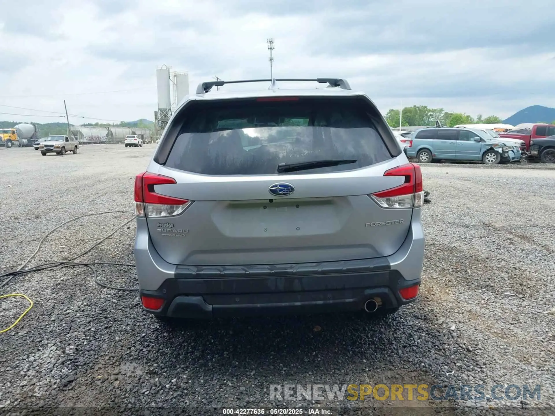 17 fotografías del automóvil dañado JF2SKAUC9MH532420 SUBARU FORESTER 2021