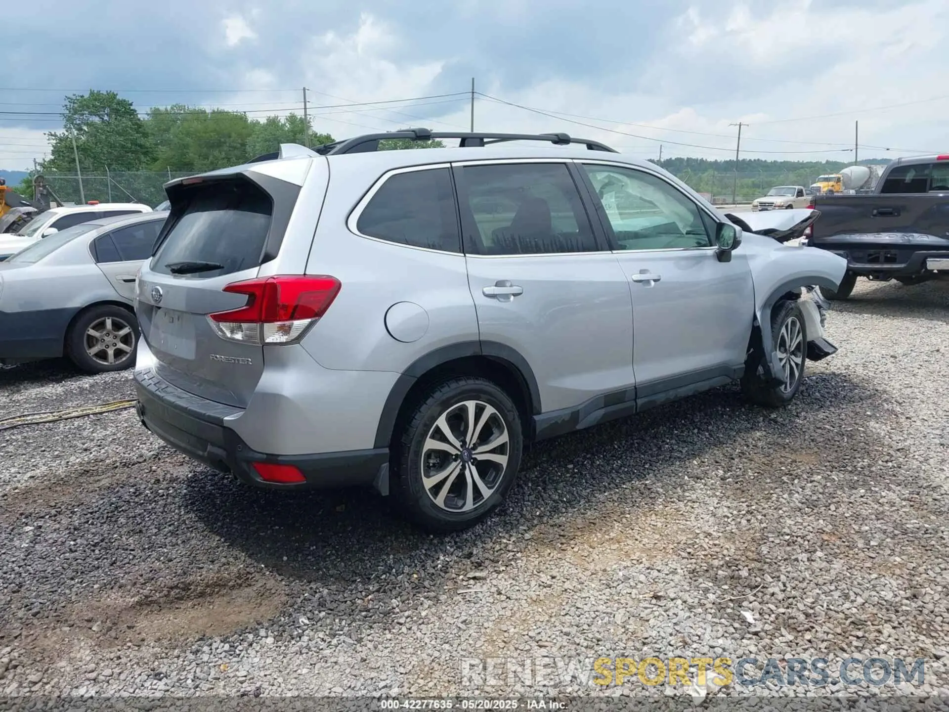 4 fotografías del automóvil dañado JF2SKAUC9MH532420 SUBARU FORESTER 2021