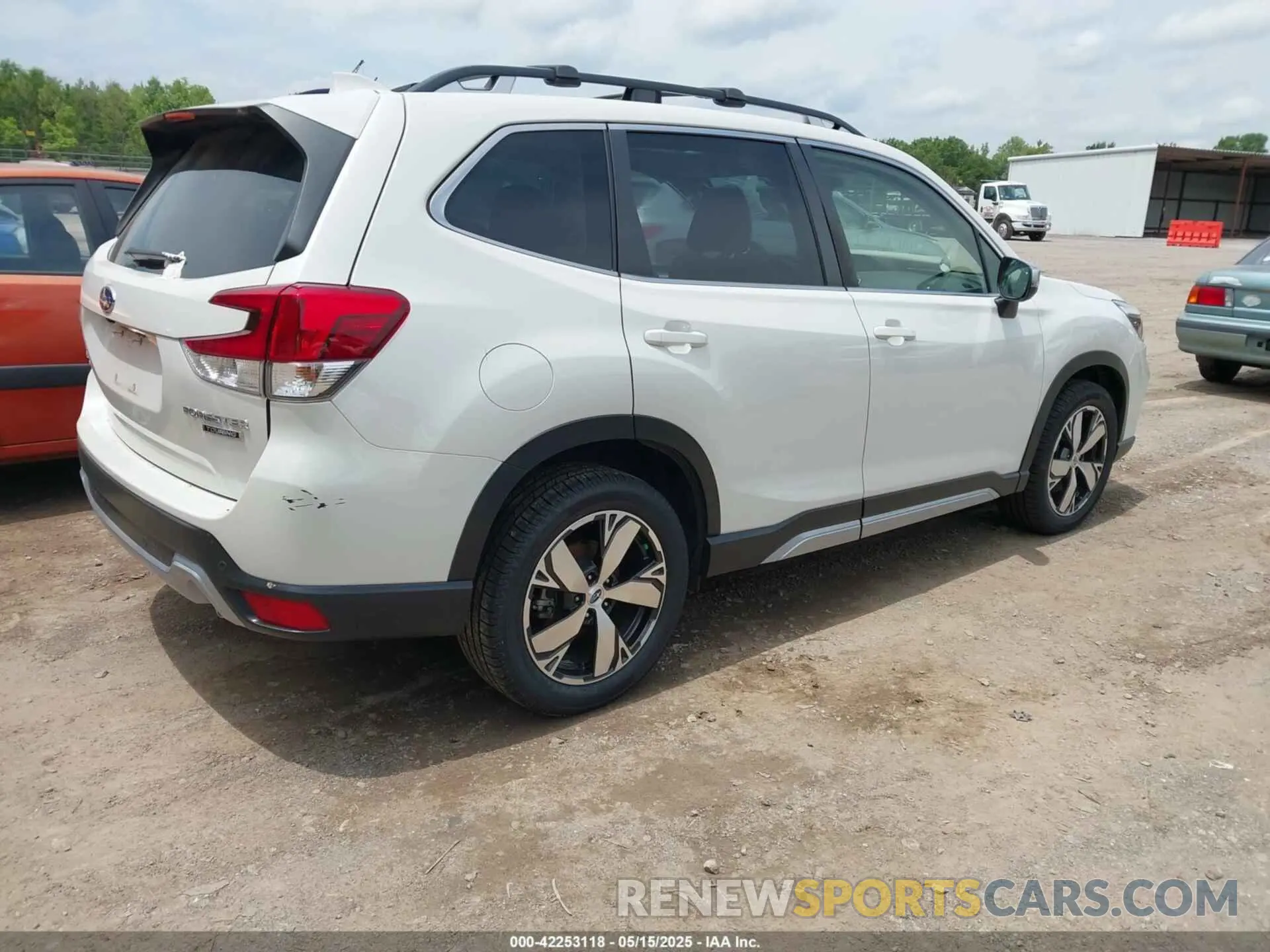 4 fotografías del automóvil dañado JF2SKAXC0MH492157 SUBARU FORESTER 2021