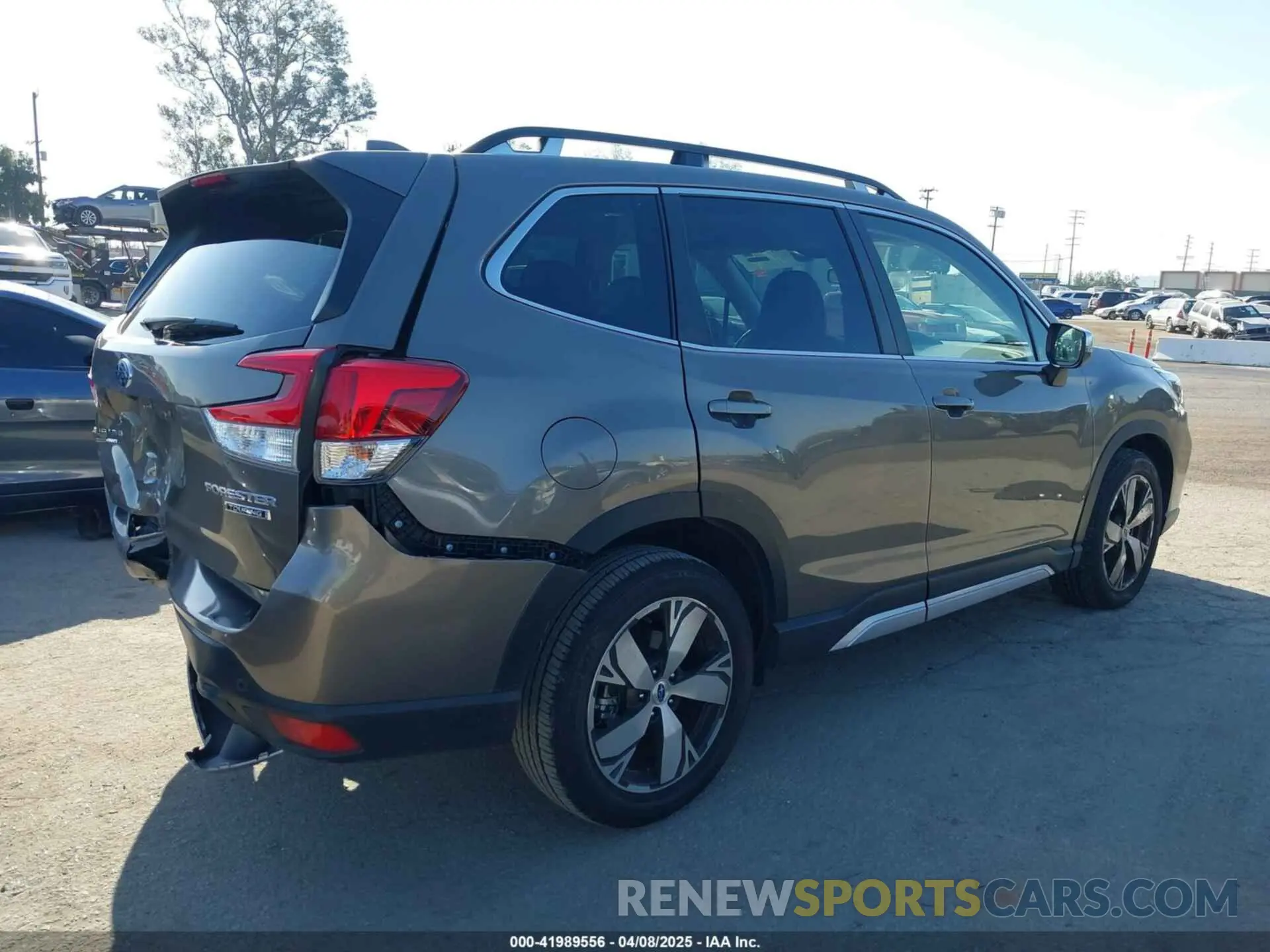 4 fotografías del automóvil dañado JF2SKAXC9MH590247 SUBARU FORESTER 2021