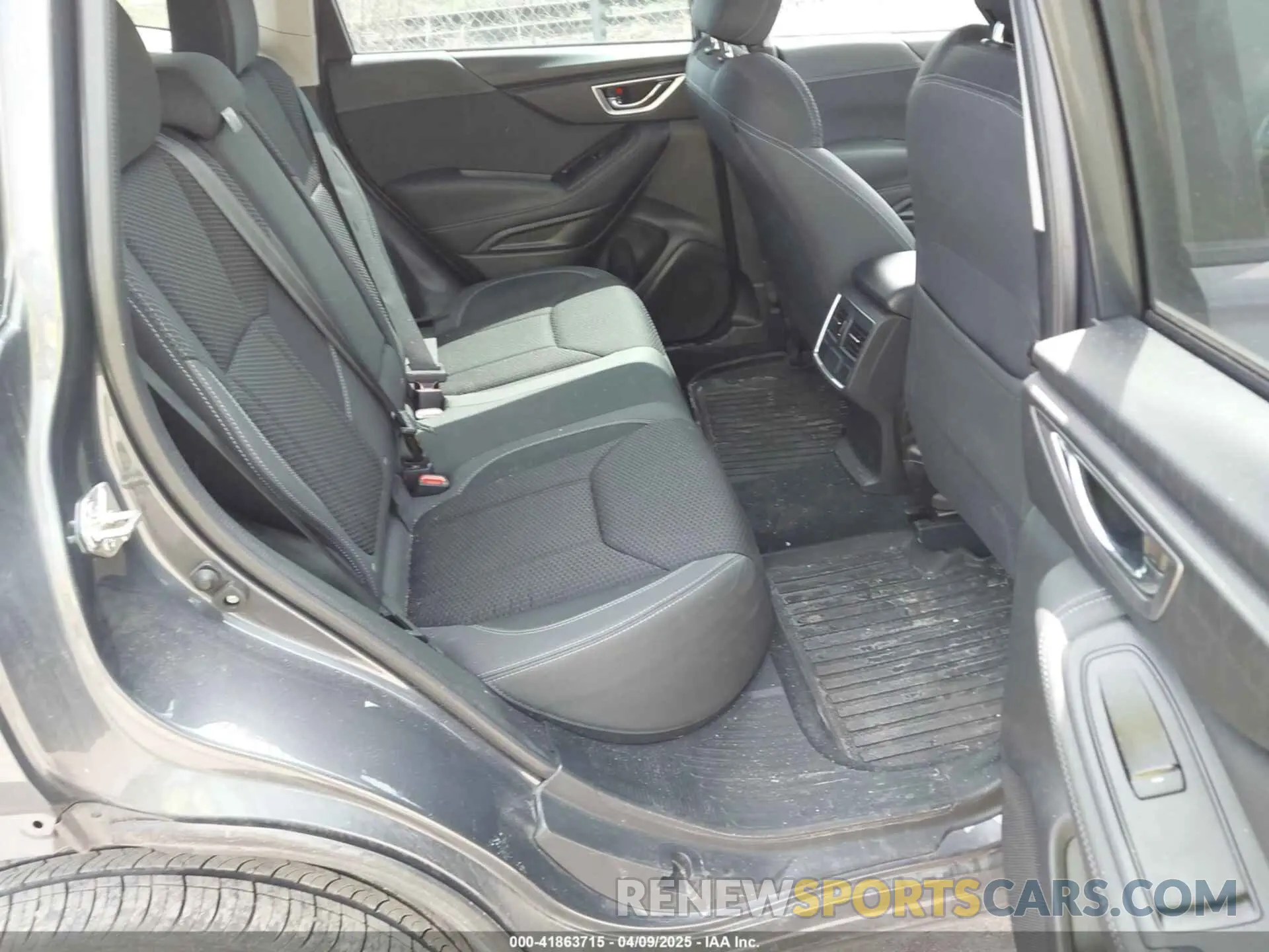 8 fotografías del automóvil dañado JF2SKADC0NH448357 SUBARU FORESTER 2022