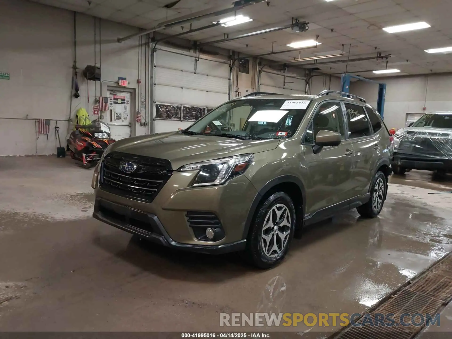 2 fotografías del automóvil dañado JF2SKADC2NH425386 SUBARU FORESTER 2022