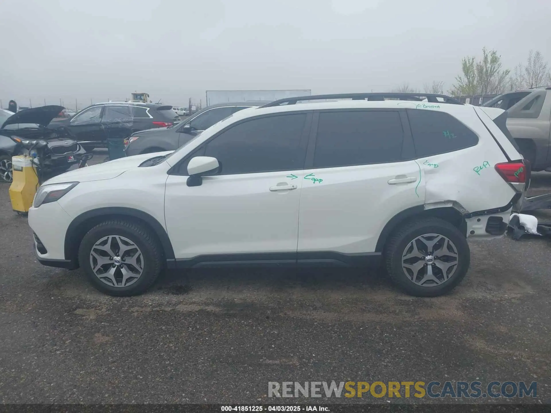 15 fotografías del automóvil dañado JF2SKADC4NH430394 SUBARU FORESTER 2022