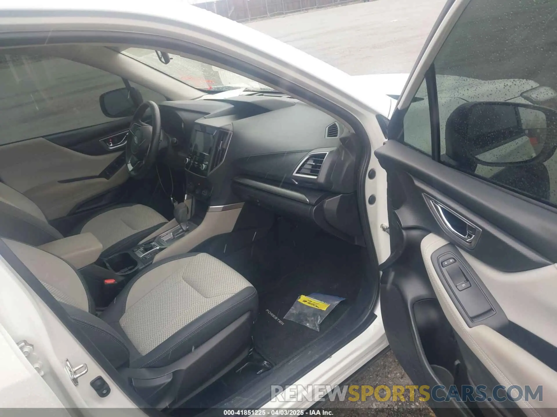 5 fotografías del automóvil dañado JF2SKADC4NH430394 SUBARU FORESTER 2022