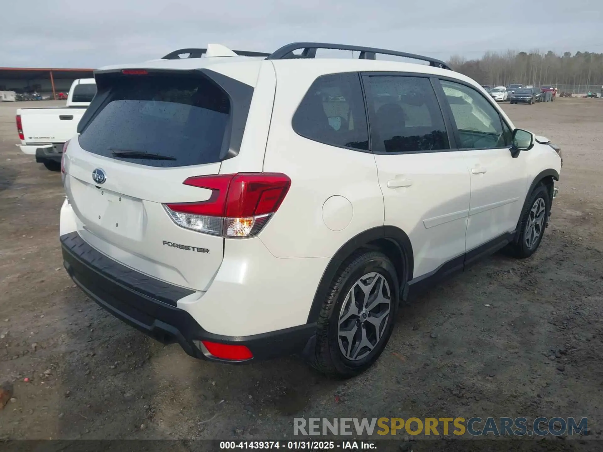 4 fotografías del automóvil dañado JF2SKADC6NH497157 SUBARU FORESTER 2022