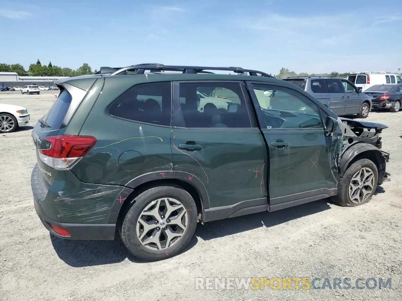 3 fotografías del automóvil dañado JF2SKAEC9NH438098 SUBARU FORESTER 2022